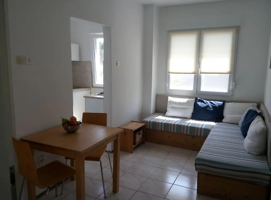 Apartman Nela Banjole 0*,  Croatia